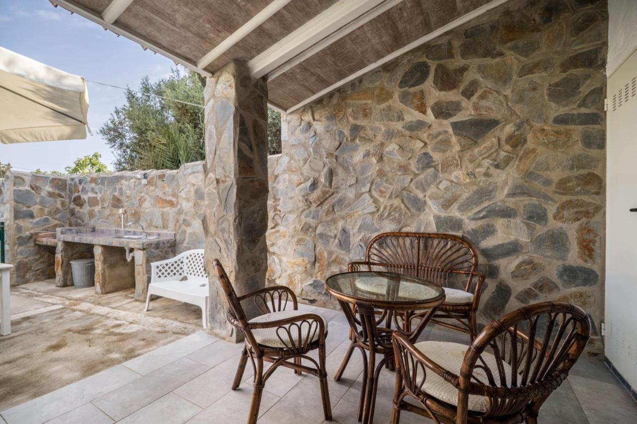 La Casita Azul - Mayores De 25 Chiclana de la Frontera Exterior foto